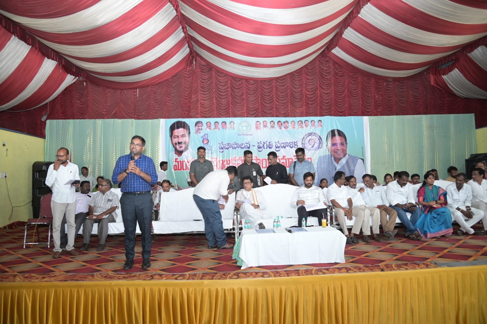  ప్రతి శాఖ గ్రామాలకు వెళ్లి పెండింగ్ దరఖాస్తుల పరిష్కారం  జూన్ 2 నాటికి గృహ జ్యోతి, రేషన్ కార్డులు, ఇతర పథకాల లబ్ధి అందరికీ – కలెక్టర్‌కు మంత్రి ఆదేశం